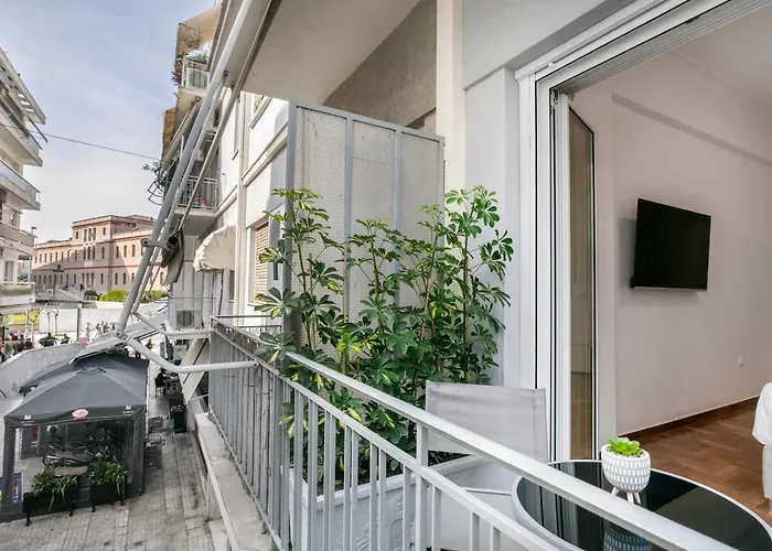 Acropolis Museum Apartment - New
